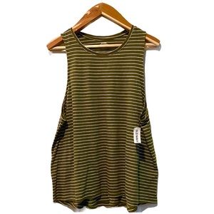 XL Old Navy green tank NWT